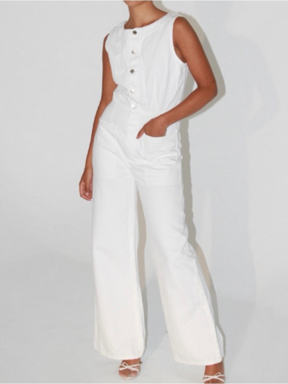 NWT Etica Callahan Sz XS Sleeveless White Wide-Leg Jumpsuit with Button Front